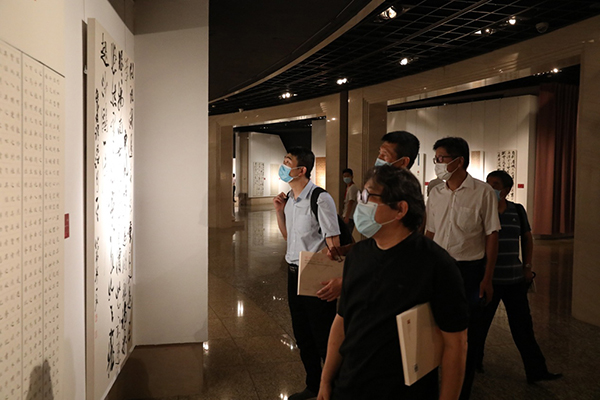 观展现场.jpg