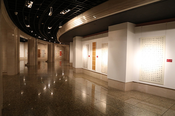 展厅场景.jpg