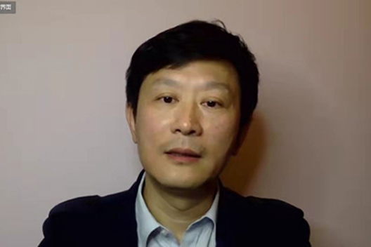 中国摄影家协会主席、人民日报社摄影部主任、高级记者李舸做专题讲座